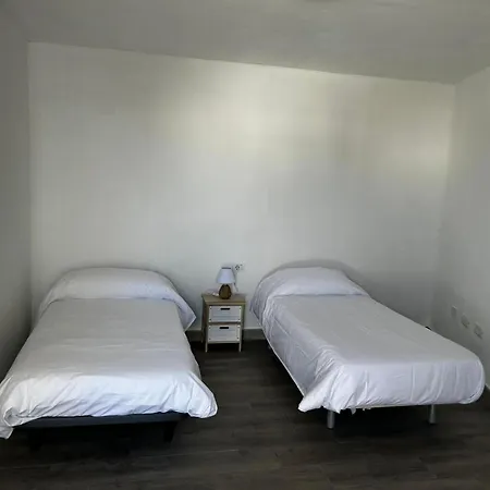 San Clemente With Pool & Wi-fi Сasa de vacaciones Caleta de Interián