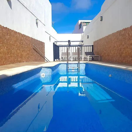 San Clemente With Pool & Wi-fi Holiday home *